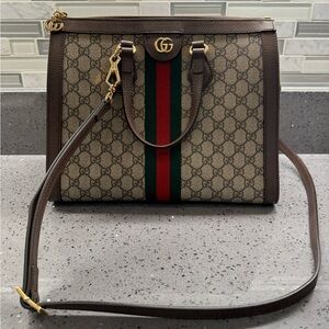 AUTHENTIC GUCCI HANDBAG